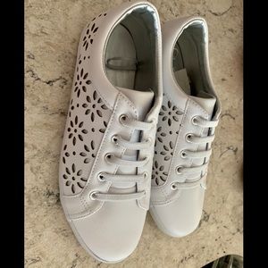 Janie & Jack sneakers